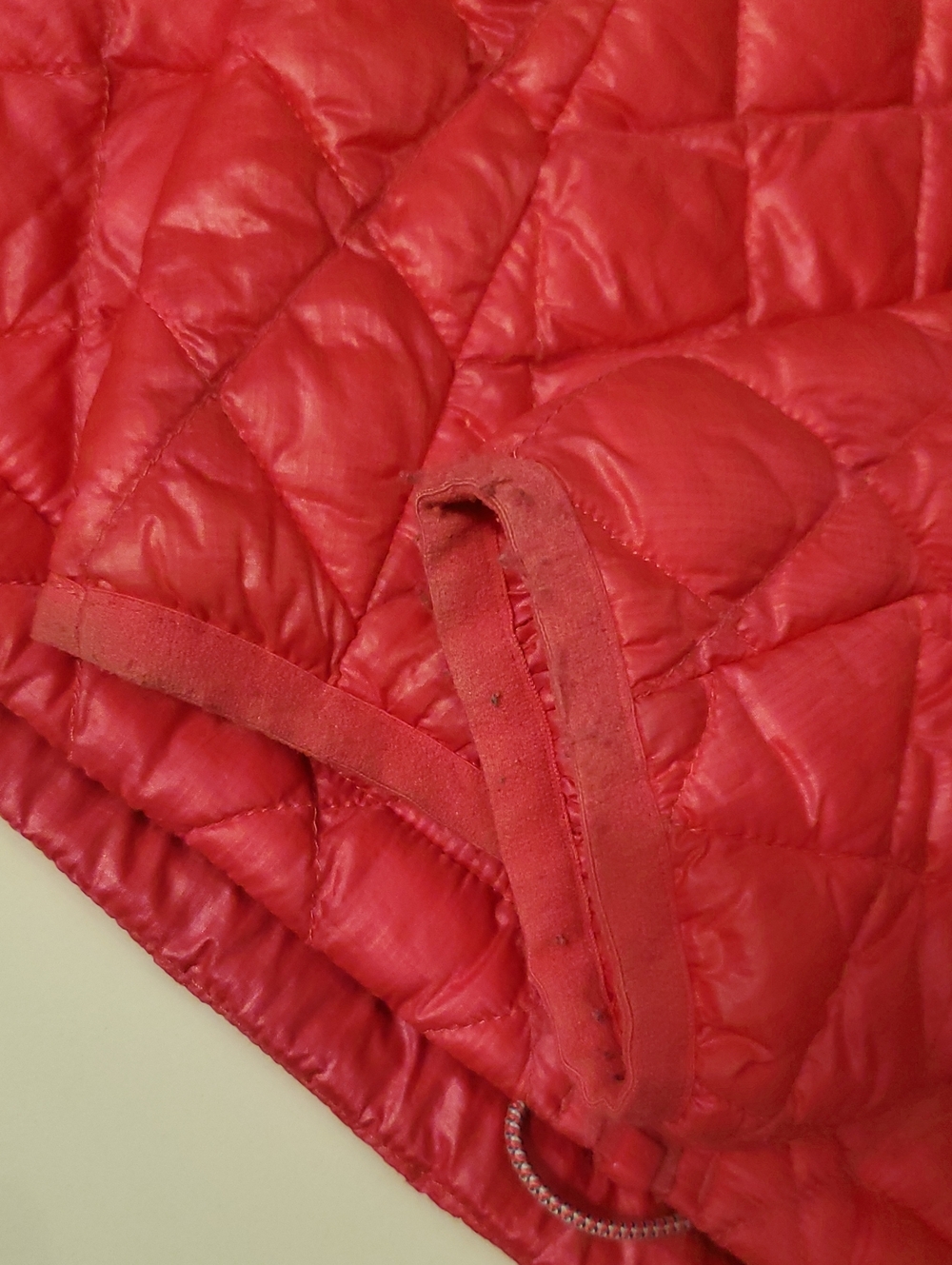 The North Face Women's Red Diamond-Quilt Puffer Jacket - Picture 2 of 2